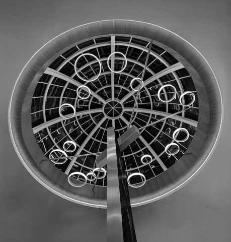 B&W B - Laurie Ellis: Graphic Skylight B&W B - Laurie Ellis: Graphic Skylight