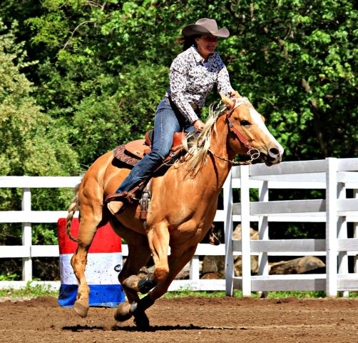 Barrel Racing - Photographer: Valerie DeBiase