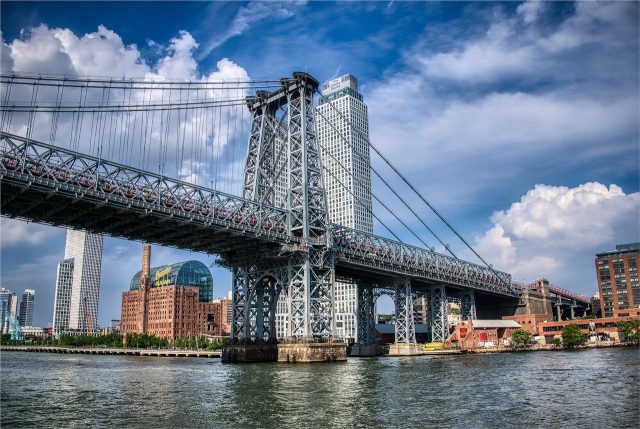 Williamsburg Bridge - Photographer: Ellen Dunn