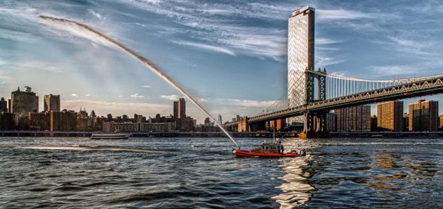 COLOR S - Vincent Como: Fire Boat Practice
